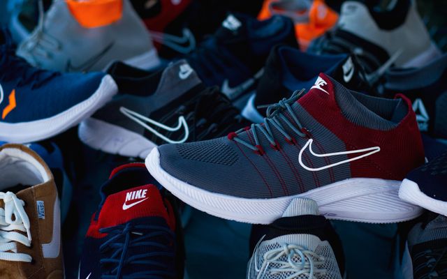 Shoes & Sportswear